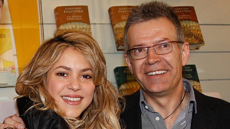 Shakira y Joan Piqué, padre de Gerard Piqué, en Barcelona