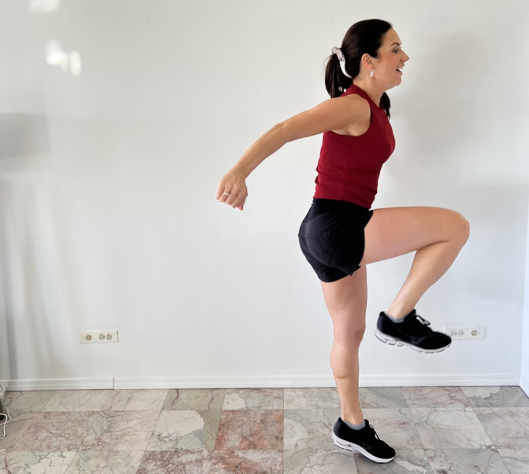 Lunge to Knee Drive