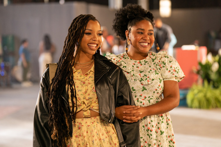 Sam (Chlöe Bailey) and Jess (Anjelika Washington) are all smiles in "Praise This." 