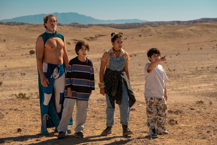 Demián Bichir as Chava, Evan Whitten as Alex, Ashley Ciarra as Luna and Nickolas Verdugo as Memo in "Chupa."