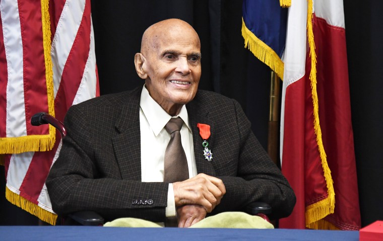 Harry Belafonte receives the National Order of the Legion of Honour.