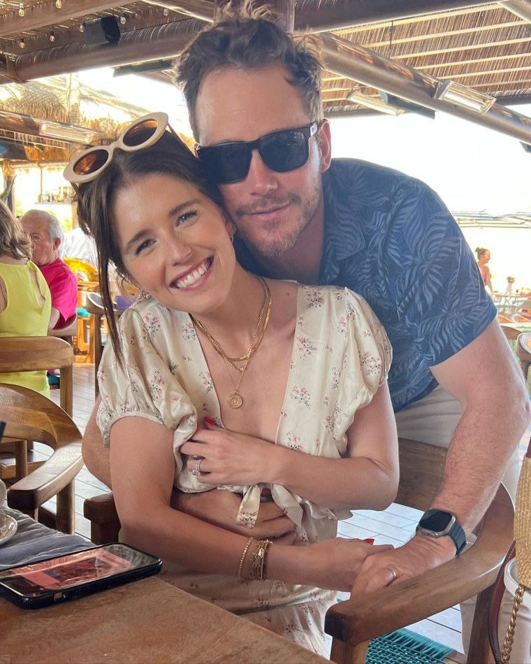 Katherine Schwarzenegger Pratt Shares Easter Pics With Maria Shriver ...