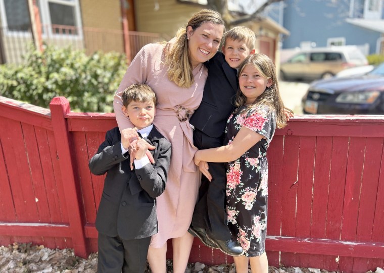 Erynn Kerrigan with her kids.