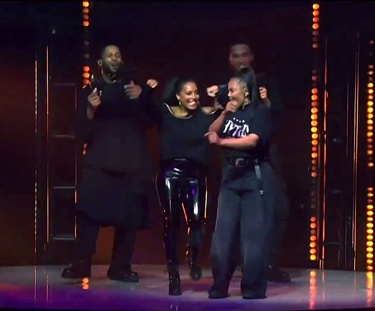 Sheinelle Jones Performs as Jackson's Backup Dancer at Live Show