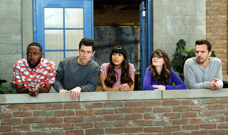 Lamorne Morris as Winston, Max Greenfield as Schmidt, Hannah Simone as Cece, Zooey Deschanel as Jess and Jake Johnson as Nick in "New Girl."