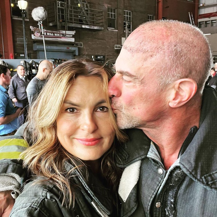 Mariska Hargitay and Christopher Meloni shared a moment in the midst of becoming firefighters for a day for a charitable cause. 