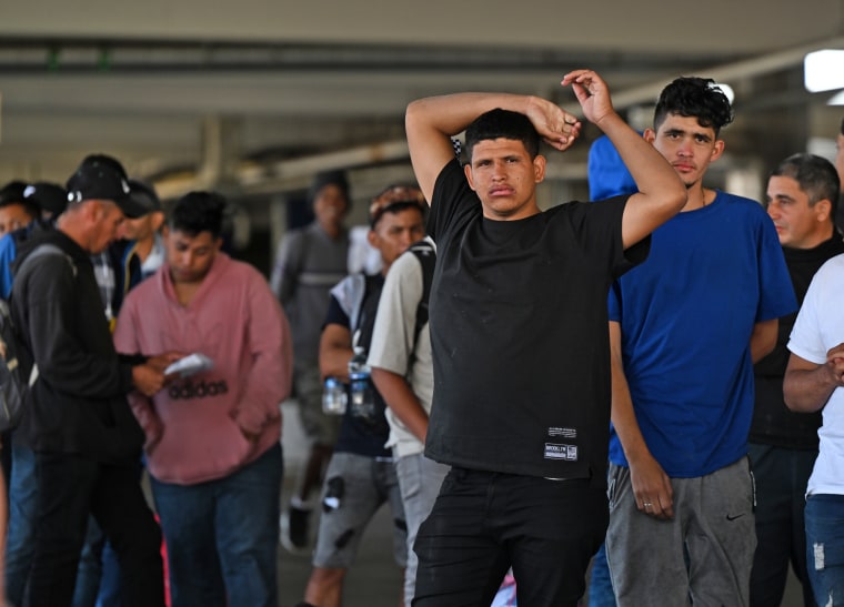 Venezuelan migrants make their way to Denver after traveling for months.