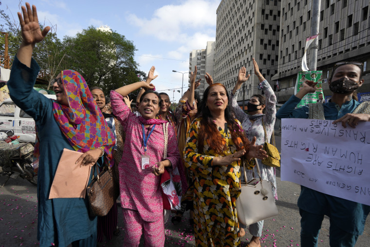 Pakistani trans activists to enchantment Shariah courtroom ruling towards regulation aimed toward defending them – Alokito Mymensingh 24