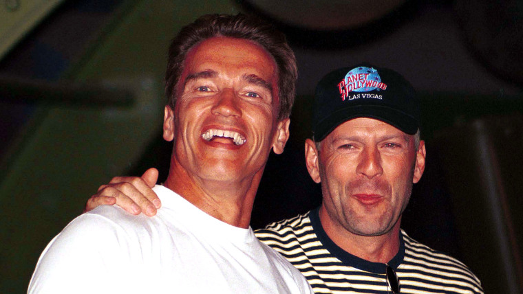 Arnold Schwarzenegger dedica emotivas palabras a su amigo Bruce Willis