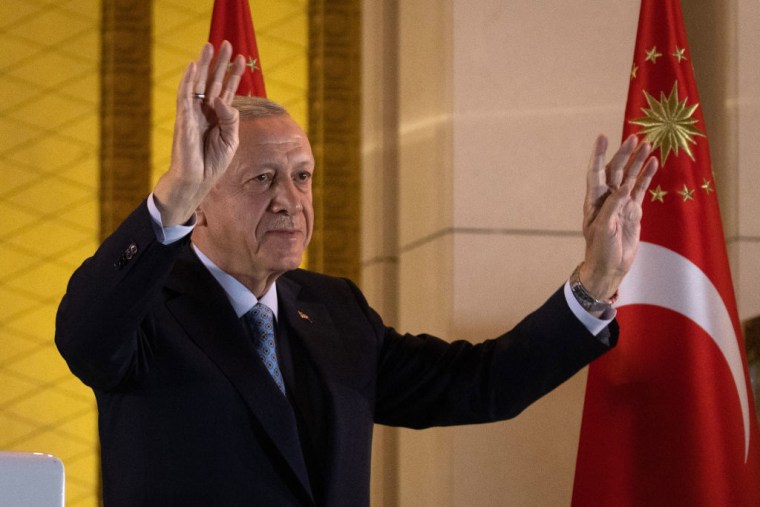 Erdogan gana la segunda vuelta y perpetúa su poder en Turquía otros cinco  años