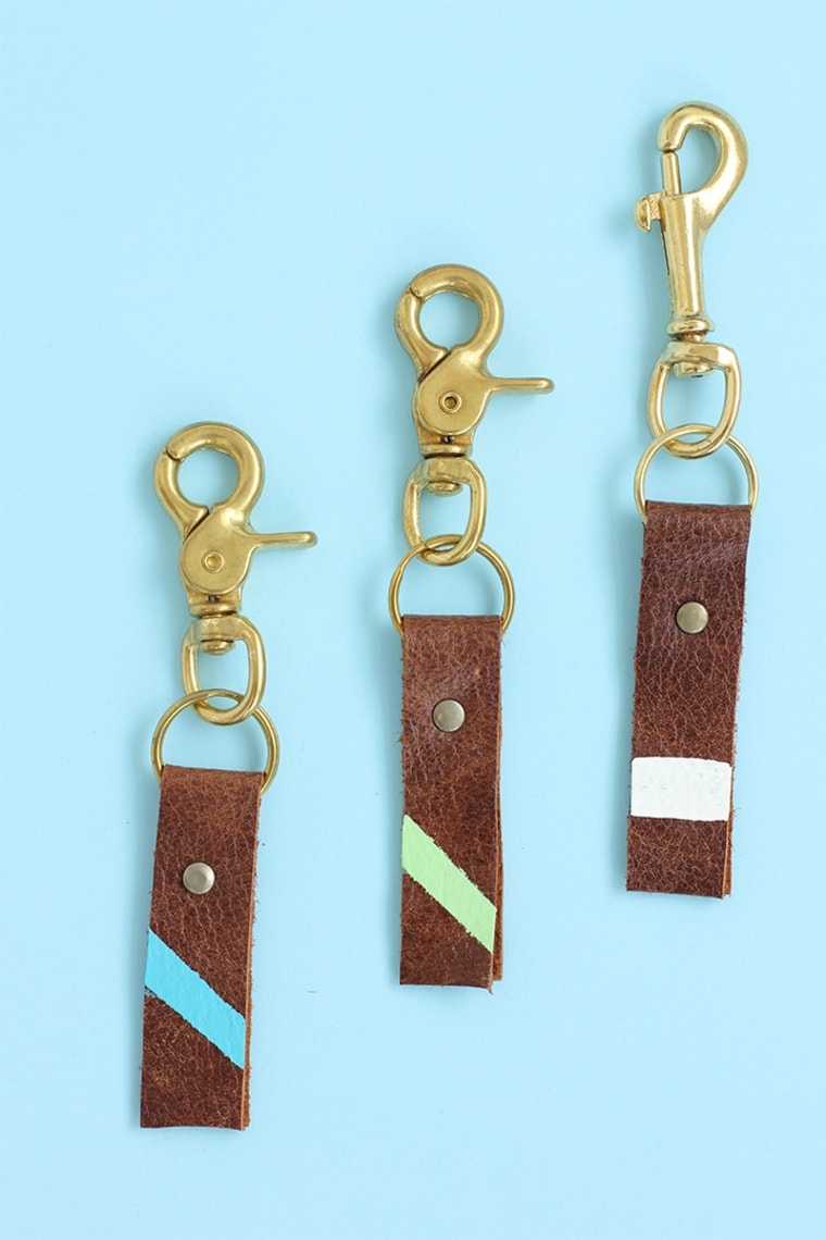 leather keychain with colored stripe