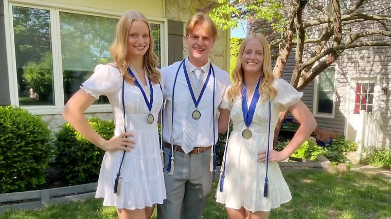 12 sets of twins, 1 set of triplets graduate from Illinois high school