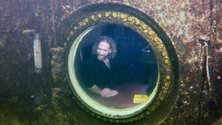 Joseph Dituri, explorador submarino e investigador médico, en el Jules' Undersea Lodge, el 13 de mayo de 2023.