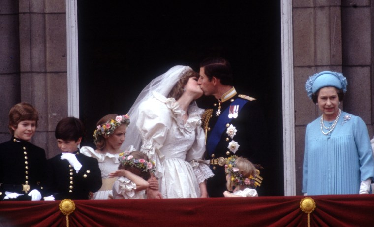 Image: Balcony Kiss