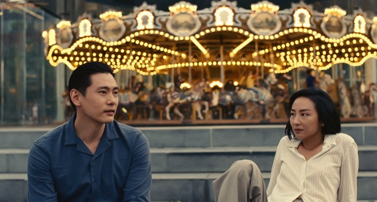 Teo Yoo, Greta Lee in "Past Lives."