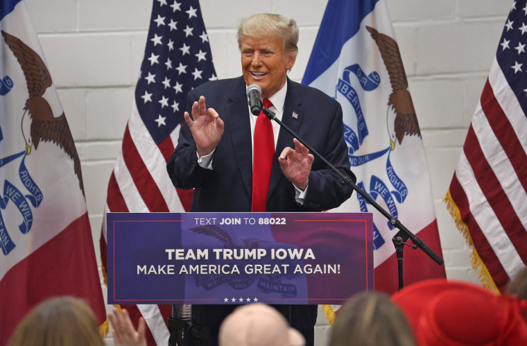 Image: Former President Trump Campaigns In Iowa