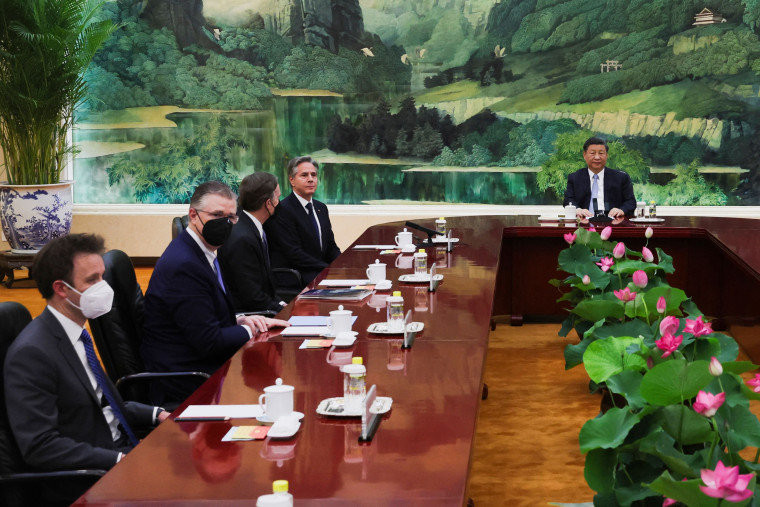 Blinken meets with Xi Jinping in bid to ease China tensions