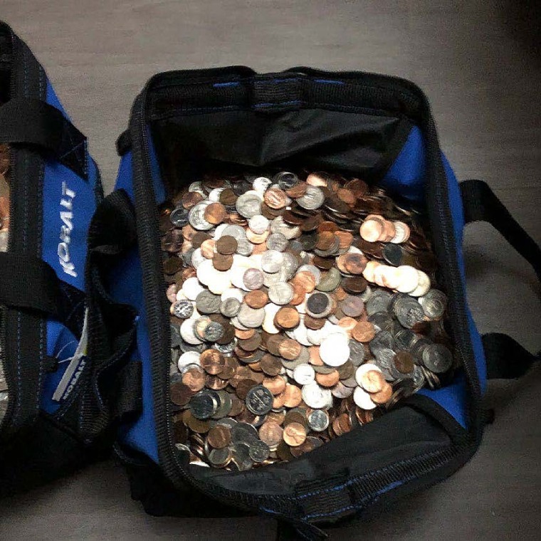 Bag full of cash becomes trouble for Connecticut man