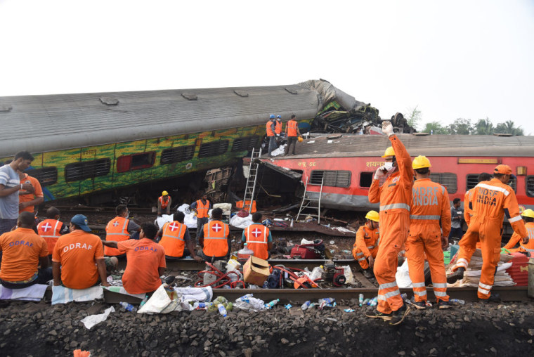 More than 280 dead in India train crash, search for survivors continue