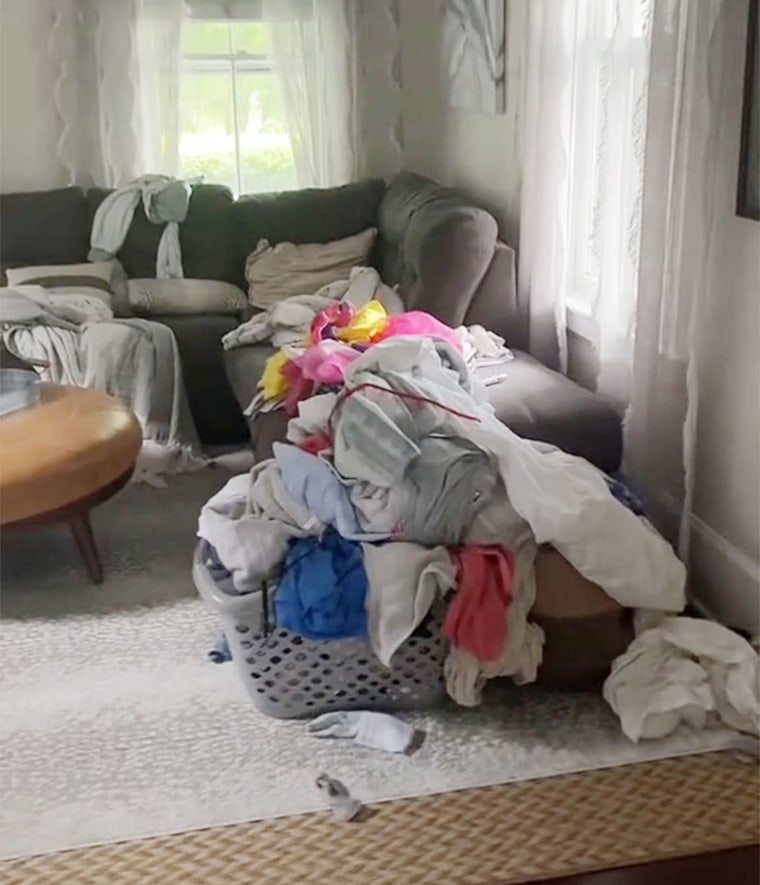 TikTok Streamer Refuses to Clean His Room 