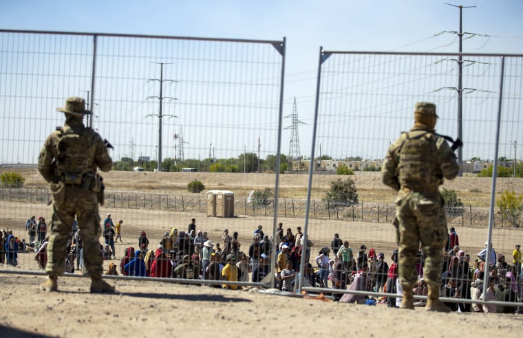 El Número De Migrantes Que Cruzan La Frontera Cae A Su Punto Más Bajo ...