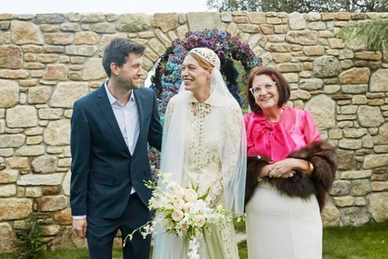 Colin Smith with his sister, Dani, and mom, Julie.