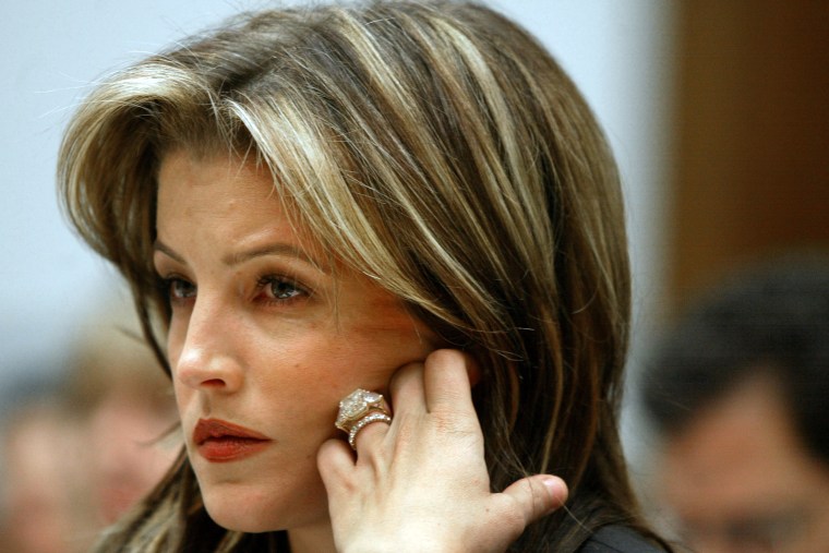 Lisa Marie Presley on Capitol Hill in 2002.