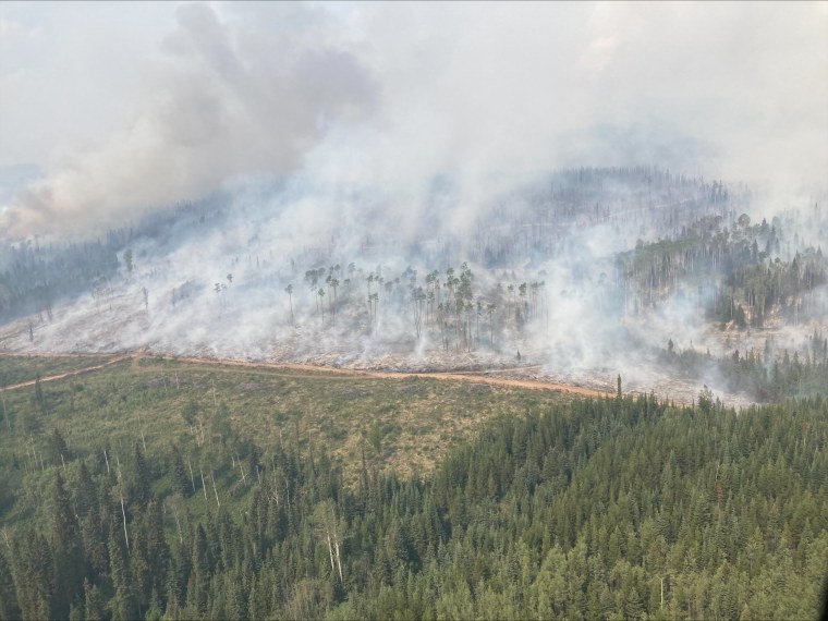 Image: CANADA-CLIMATE-ENVIRONMENT-FIRE