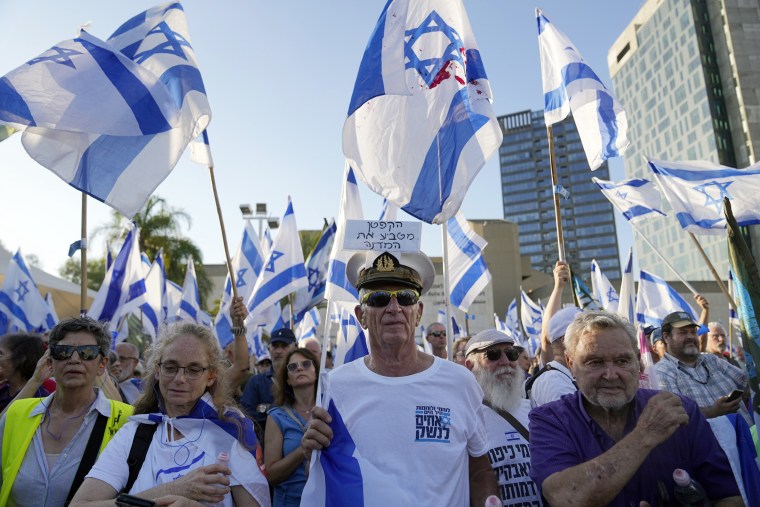 Israeli military reservists protest against plans by Prime Minister Benjamin Netanyahu's government to overhaul the judicial system, in Tel Aviv, Israel