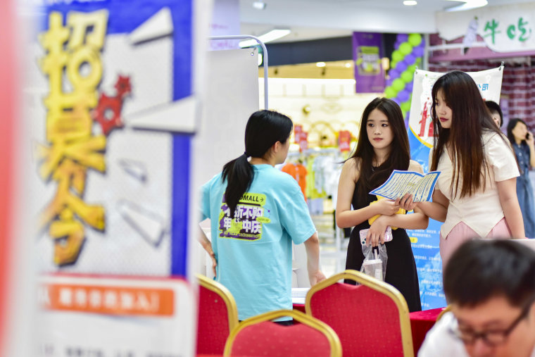 Mercado de trabajo en Qingzhou, China