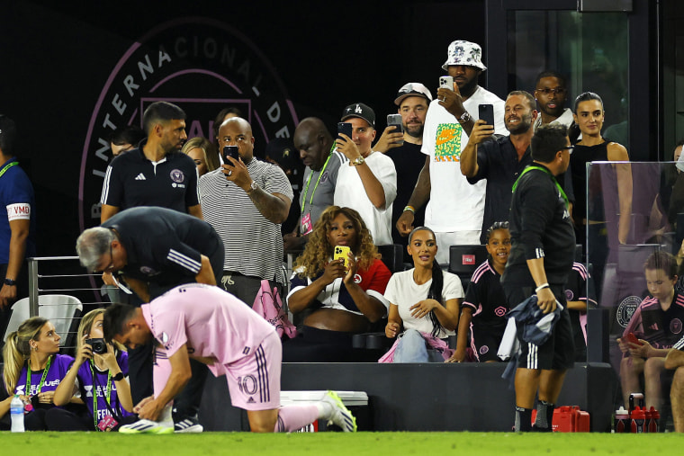 Lionel Messi scores during his Inter Miami debut against Cruz Azul