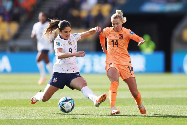 Jackie Groenen of Netherlands controls the ball against Savannah Demelo of USA   during the FIFA Women's World Cup Australia & New Zealand 2023 Group E match between USA and Netherlands at Wellington Regional Stadium on July 27, 2023 in Wellington, New Zealand.