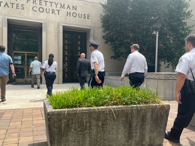 Images: Members of the U.S. Marshals are meeting with other members of law enforcement at the Prettyman federal courthouse ahead of an expected indictment against former President Donald Trump. Officials from U.S. Park Police and the Metropolitan Police Department were present. 