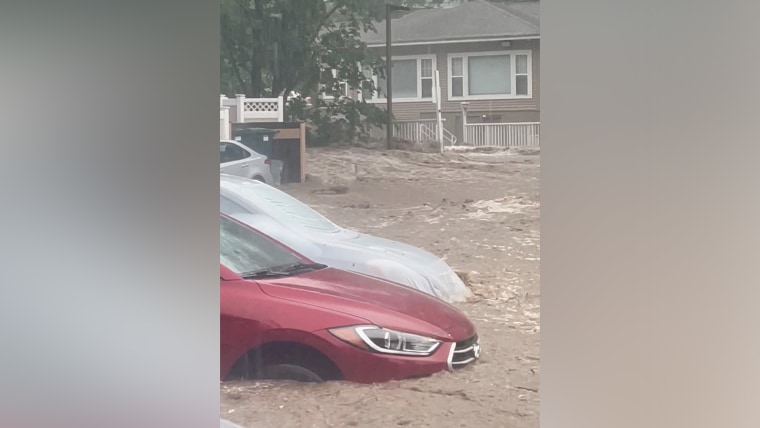 Calles inundadas en Highland Falls, en el condado de Orange.