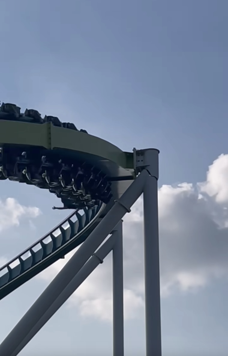 Carowinds in N.C. Shuts Down Rollercoaster Due to Cracked Support Beam