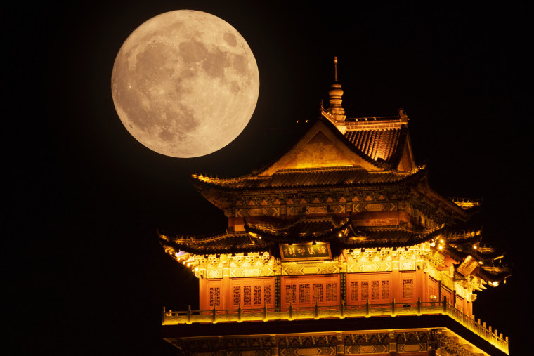 Super Moon Observed Across China