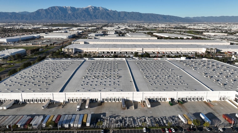 warehouses prolifierating in the Inland Empire