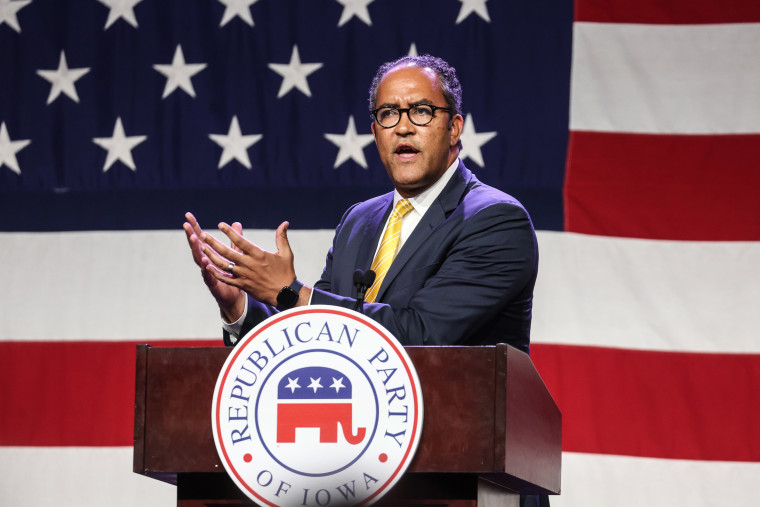 Image: Republican presidential candidate former Texas Congressman Will Hurd speaks to guests at the Republican Party of Iowa 2023 Lincoln Dinner on July 28, 2023 in Des Moines.