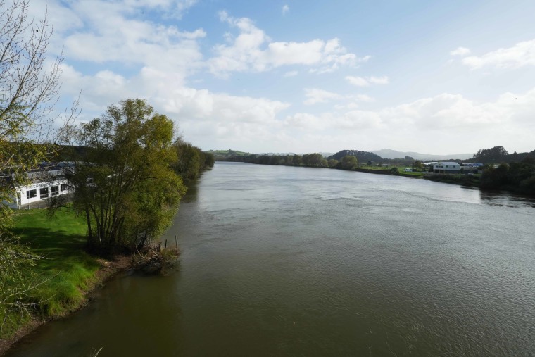The Waikato River is New Zealand's longest, making its way from high in the central North Island volcanic zone to the Tasman Sea.