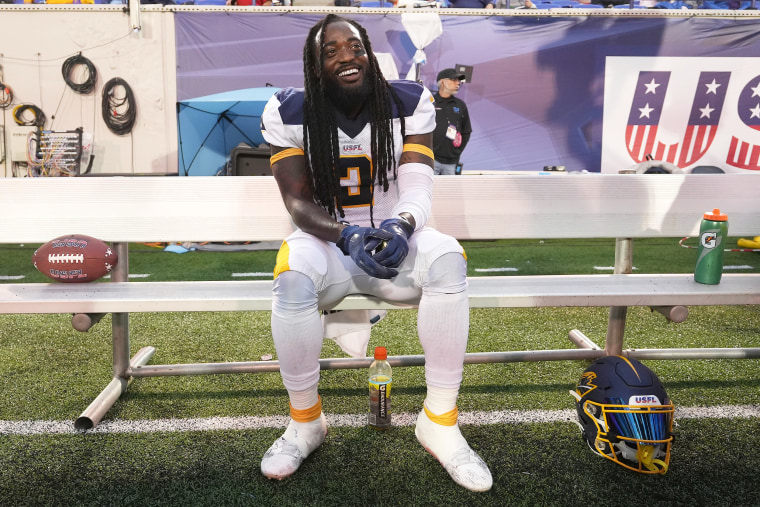 MEMPHIS, TENNESSEE - APRIL 29: Alex Collins #2 of Memphis Showboats reacts after throwing a pass for a touchdown during the second quarter against the Houston Gamblers at Simmons Bank Liberty Stadium on April 29, 2023 in Memphis, Tennessee.