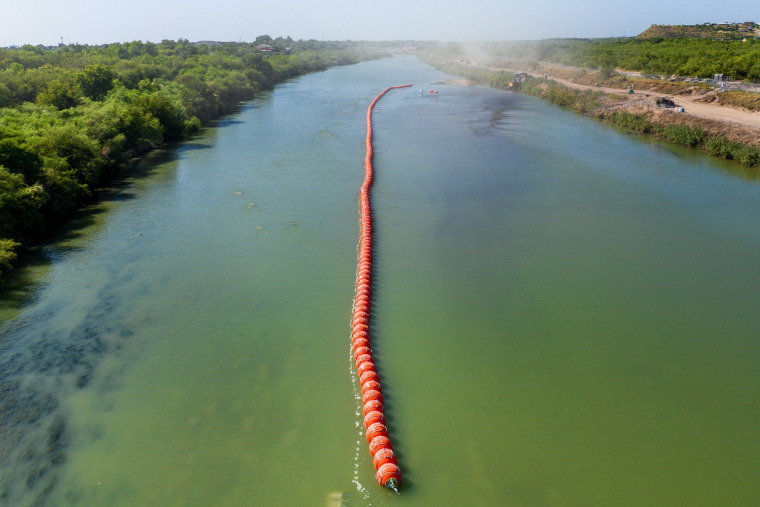 Trump officials hatched the idea for the Rio Grande buoys that Texas now  uses to block migrants