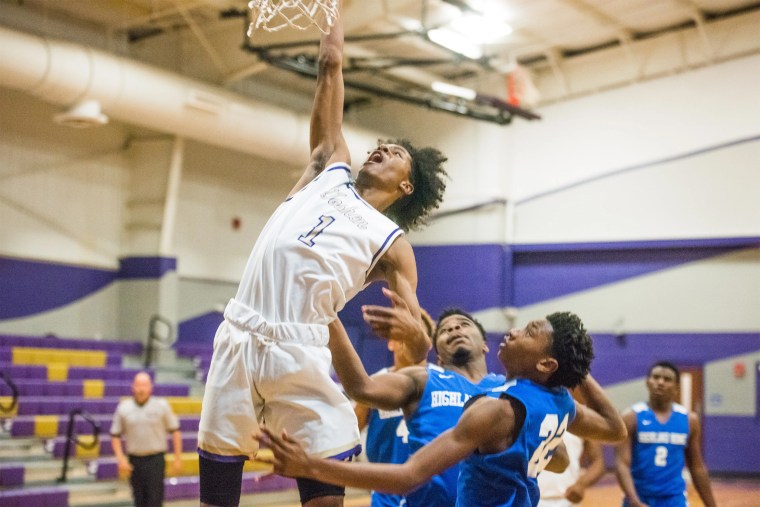 Dakarai Pelton playing for the Goshen Eagles in 2018. 