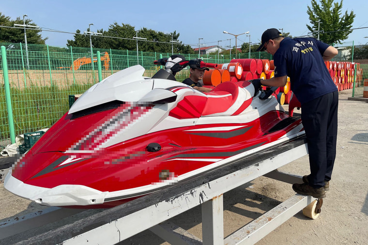 Man travels from China to S Korea on jet ski 