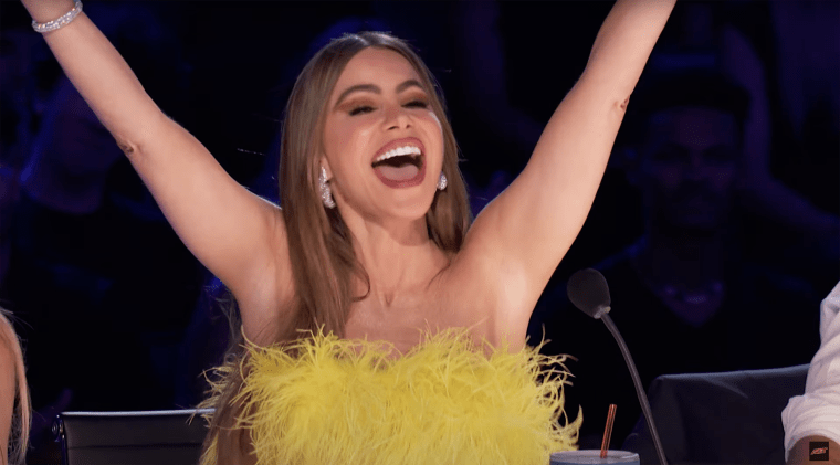 Sofia Vergara, who recently split with husband Joe Manganiello, laughed when her fellow "America's Got Talent" judge Howie Mandel joked about her being newly single.