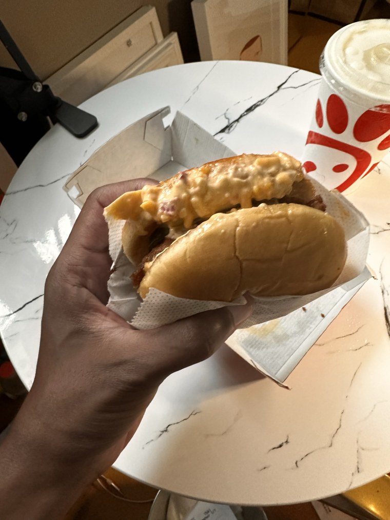 Honey Pepper Pimento Chicken Sandwich Review: I Tried Chick-fil