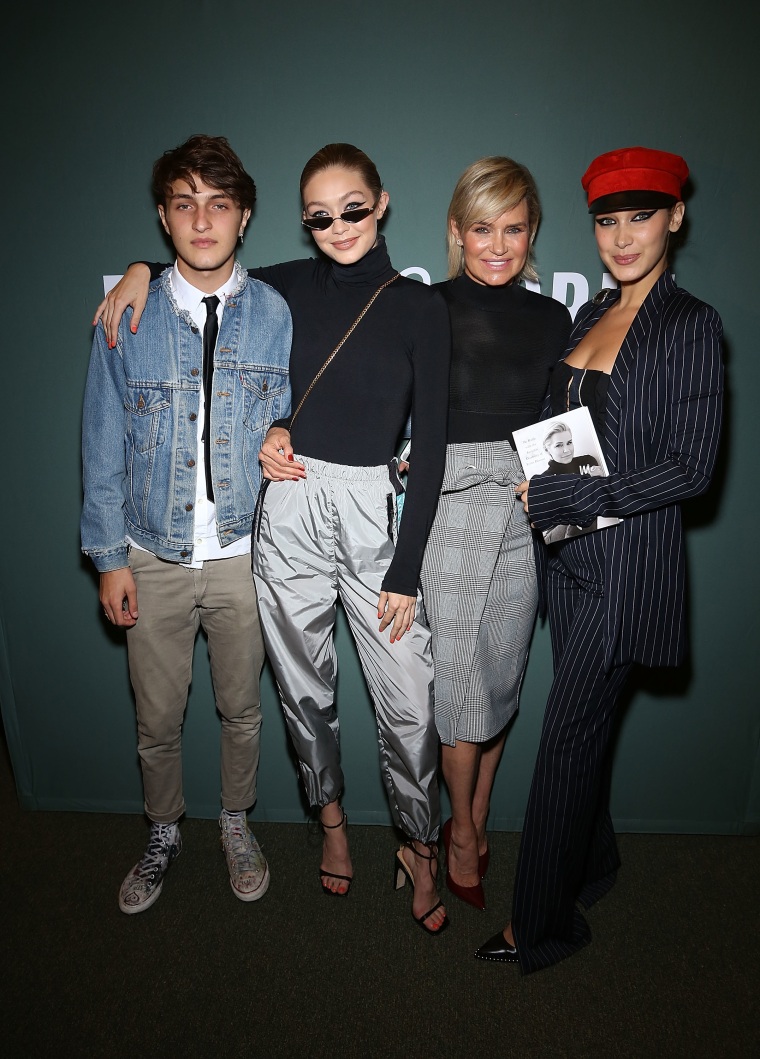 Anwar Hadid, Gigi Hadid, Yolanda Hadid and Bella Hadid at Yolanda Hadid's signing for her book "Believe Me: My Battle with the Invisible Disability of Lyme Disease" at Barnes & Noble Tribeca on Sept. 13, 2017 in New York City. 