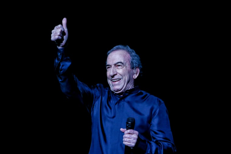 José Luis Perales durante un concierto en Wizink Center, en Madrid, España.