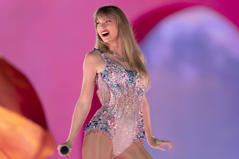 Taylor Swift performing live in 2024