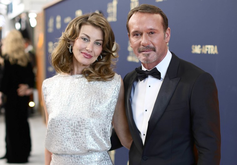 Faith Hill and Tim McGraw attend the 28th Screen Actors Guild Awards at Barker Hangar on February 27, 2022 in Santa Monica, California. 