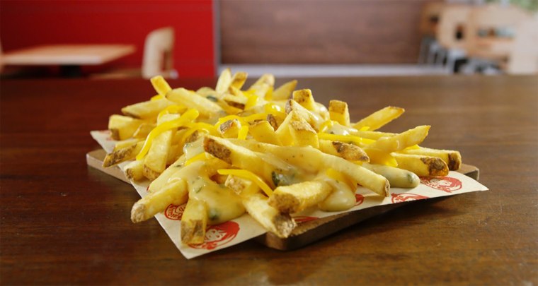 Wendy’s Launches Loaded Nacho Cheeseburger and Queso Fries